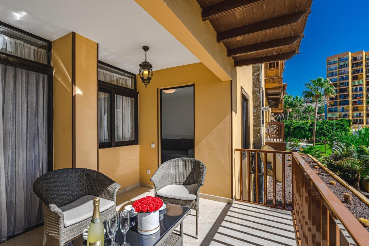 Amazing 3 Bedroom Apartment On The First Line Of The Best Las Americas Beach, Air Conditioner And Terrace Ocean View Playa de las Américas Extérieur photo
